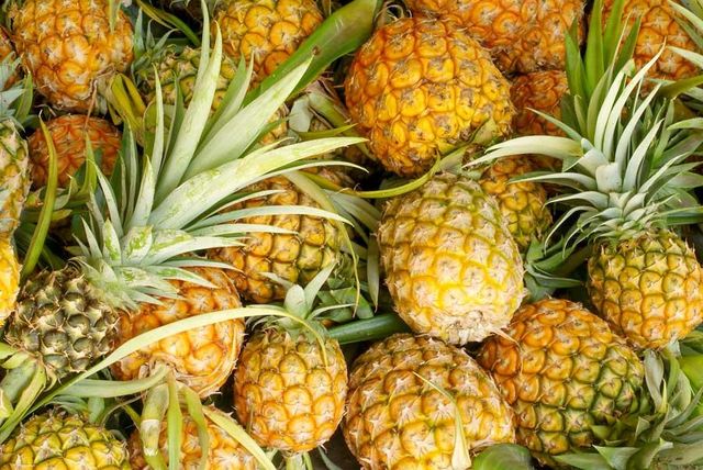 Fresh Pineapple - Image 3