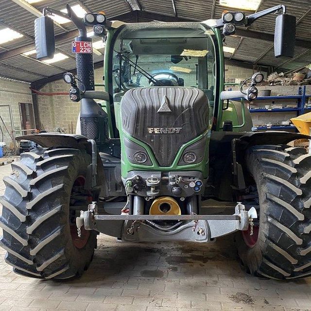 Powerful Fendt 513 Vario Tractor with for Engine Gear Drive 4WD High Productivity for Maximum Heavy Draft Power - Image 2