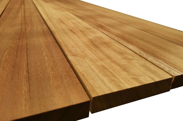 Premium African Sawn Iroko Wood Timber Kiln Dried Hardwood Lumber for Furniture Flooring Construction Export Quality - Image 4