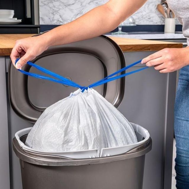 Hefty Ultra Strong Kitchen Trash Bags Heavy Duty Drawstring Tall Garbage Bags - Image 3