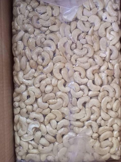 cashew nut Form Whole Organic Yes Origin Tanzania Degree of Processing Natural - Image 2