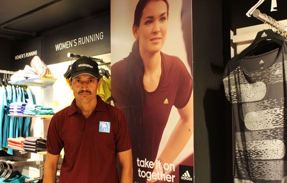 Commercial Cleaning Service Type Commercial Building Cleaning Eco Friendly Option Green Cleaning Available Cleaning Areas Bathrooms, Kitchens, Break - Image 1