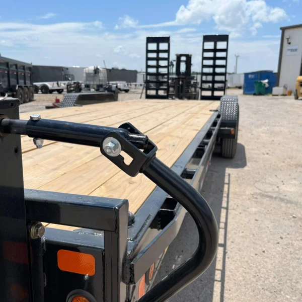 Equipment / 7×18 10k Lamar Car Hauler Trailer - Image 4