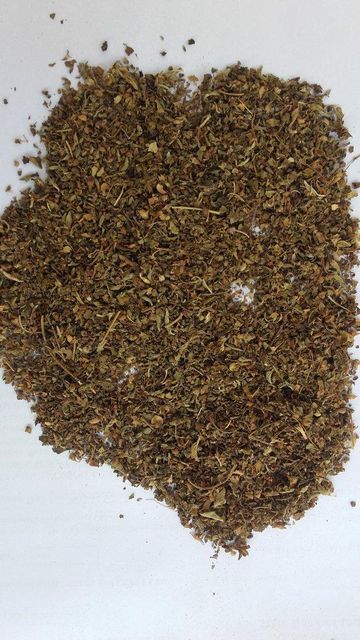 Dried Krishna Tulsi Leaf Grade FOOD Color GREEN Packaging HDPE Digestion Aid Yes Max. Moisture (%) 8% Shelf Life 24 MONTHS - Image 3