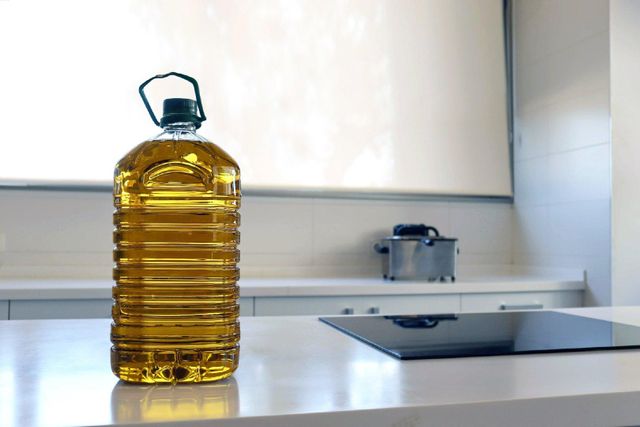 Hot Sale Palm Oil RBD PALM OLEIN CP10-CP8-CP6 Olein CP10, CP8, CP6 For Cooking /Palm Kernel OIl CP10 - Image 2