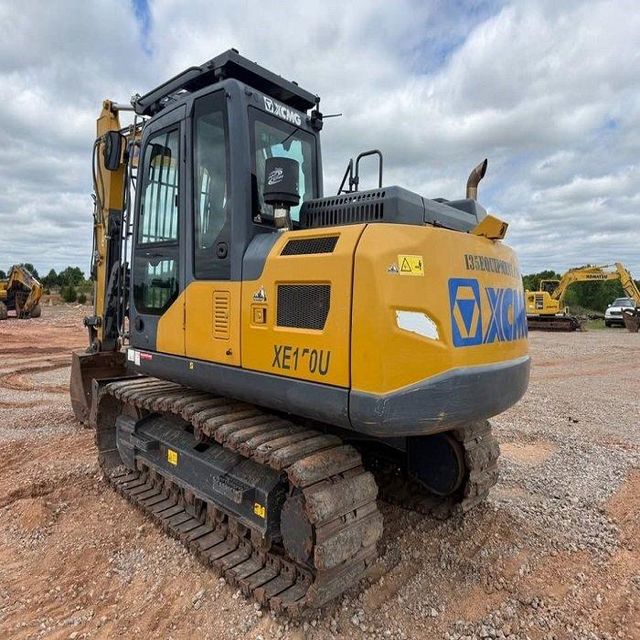 High Capacity Excavator For Construction Foundation Digging And Land Development Projects - Image 2