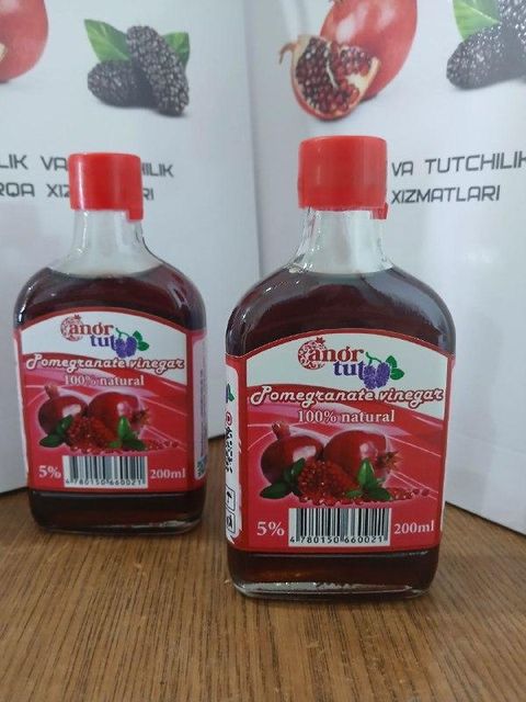 Vinegar pomegranate Packaging bottle Manufacturer Uzbekistan Type Vinegar pomegranate Processing Method Fermentation Flavor Profile Tangy And Fruity - Image 1