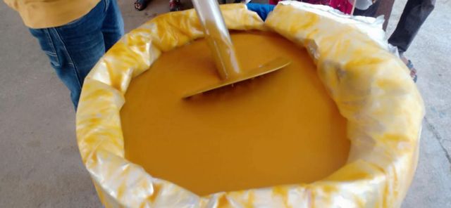 mango pulp Origin India Storage Temperature 20° To 40°c Quality Certifications Fssi & Apeda Certified Packaging Poly Liner Bag With Metal Drum - Image 1