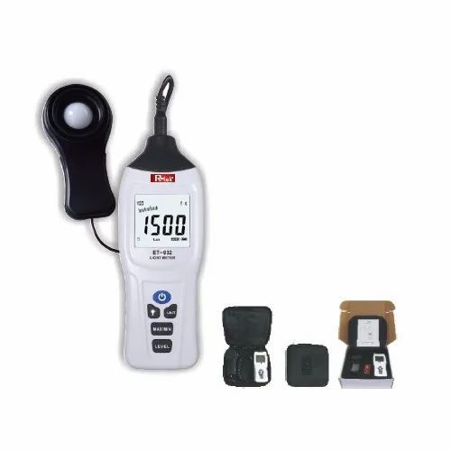 DIGITAL LUX METER  RT-932 Lux Meter Brand R-TEK Accuracy 3 % Warranty 6 months Resolution 0.1 Lux Lux Fc Selection Yes Auto Measurement - Image 1