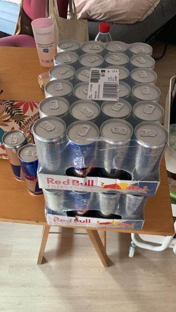 Fast Delivery Imported Brand Strong Flavored Taurine Drink Redbull 250ml 24 Cans Energy Drinks - Image 1