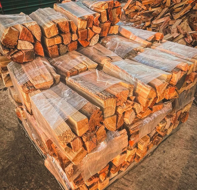 Premium Mixed Firewood Oak Beech And Mangrove Hardwood Logs Carefully Selected Seasoned Dry Wood Perfect Heat Output For Home Fireplace Restaurant Use Fast Delivery Buy Premium Quality Long Lasting Burn Natural Energy Efficient Heating Solution Wholesale Supply - Image 3