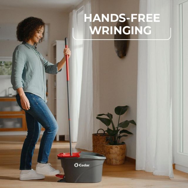 Easywring Microfiber Spin Mop & Bucket Floor Cleaning System with 3 Extra Refill - Image 2