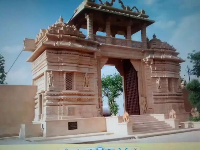 Temple Dwar Construction Service Duration 30 Days Type of Stone Marble Service Mode Offline Service Location Pan India Payment Mode Online And - Image 2