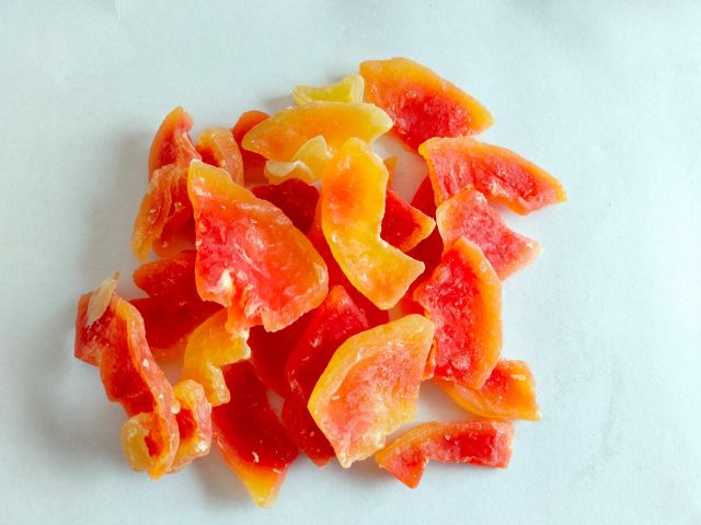 Natural Dried Papaya Slices With Sweet Tropical Taste And Soft Texture Ideal For Snacks Baking Desserts And Food - Image 3