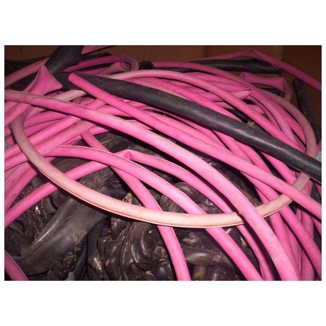 Factory Supply PVC Pipe Scrap and Regrind Pipe Lubricant Scrap - Image 3