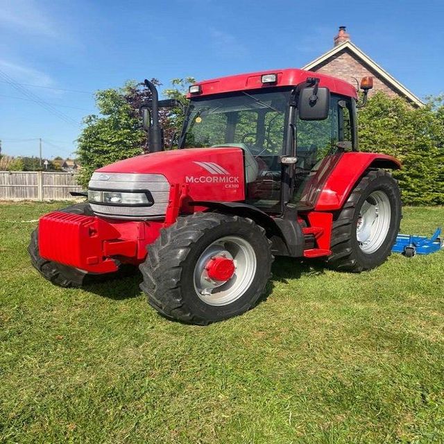Export quality agricultural tractor 4WD diesel engine powerful farming machine heavy duty field work - Image 3