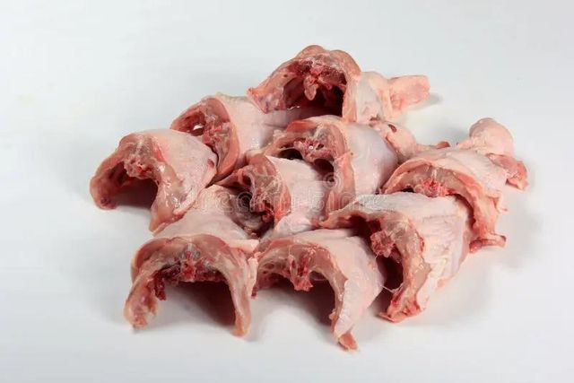 Wholesale Bulk Halal Frozen Chicken Backs Supplier - Image 2