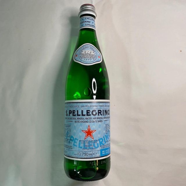 Hot Selling San Pellegrino Sparkling Mineral Water Premium Italian Natural Carbonated Water for Restaurants and Export - Image 4
