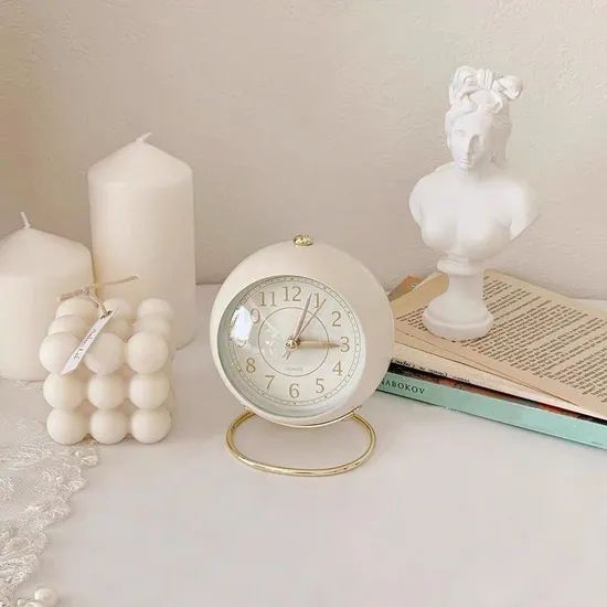 Small Table Clocks, Classic Non-Ticking Tabletop Alarm Clock Weight 2kg Brand PEARL Origin China Trademark SN Material Metal - Image 6
