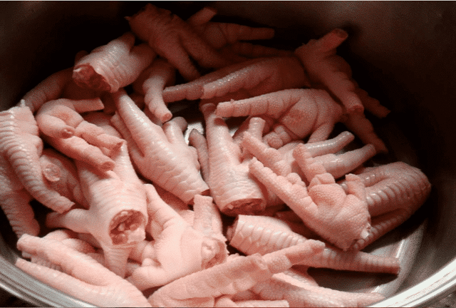 Whole Frozen Halal Chicken - Image 3