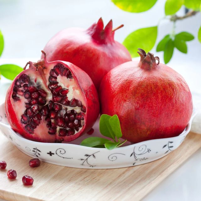 Oganic Fresh Pomegranates - Image 2