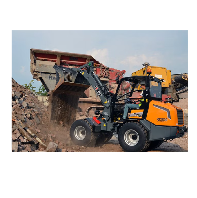 Affordable Giant Compact G3500 Compact Wheel Loader - Image 4
