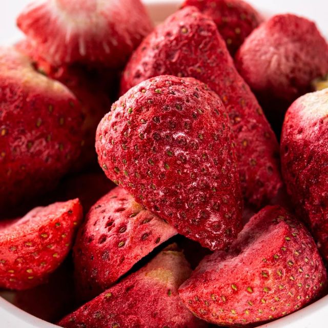 Freeze Dried Raspberry Pieces 100g - Premium Freeze-Dried Fruit Bits - 100% Natural, No Added Sugar or Preservatives - Image 3