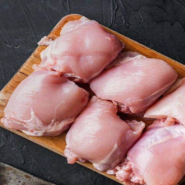 Premium Halal Organic Gluten-free Frozen Chicken Thighs Vitamins Juicy Tender Easy Cook Perfect Wholesale - Image 4