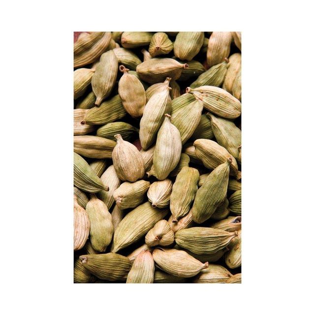 buy premium green elaichi cardamom pods online fresh spice for chai tea desserts sweets baking and traditional cooking recipesbuy best green cardamom elaichi pods online premium spice for tea desserts cooking and herbal uses with authentic taste and freshness - Image 4