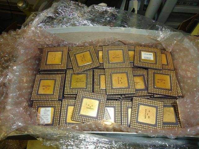 High Yield 3.6 GHz Intel Pentium D CPU Scrap 6 MB LGA 775 Desktop Ceramic Processor Scraps RECOVERY CPU Recycling - Image 4