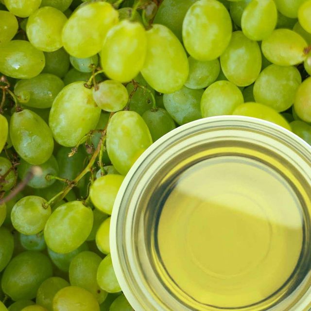 High Quality Grapeseed Oil Manufacturer Refined Food Grade Cooking Oil Bulk Wholesale Export Ready - Image 4