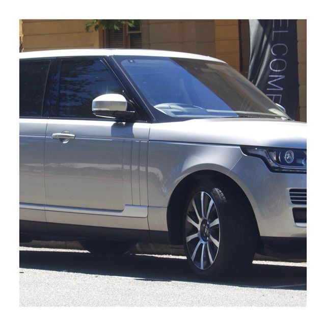 Range Rover 4x4 vehicle for off road adventures and all terrain driving Range Rover high end SUV with leather seats and modern infotainment system Range Rover premium vehicle with advanced safety and driver assistance features Range Rover luxury car for comfortable long distance travel and city driving - Image 1