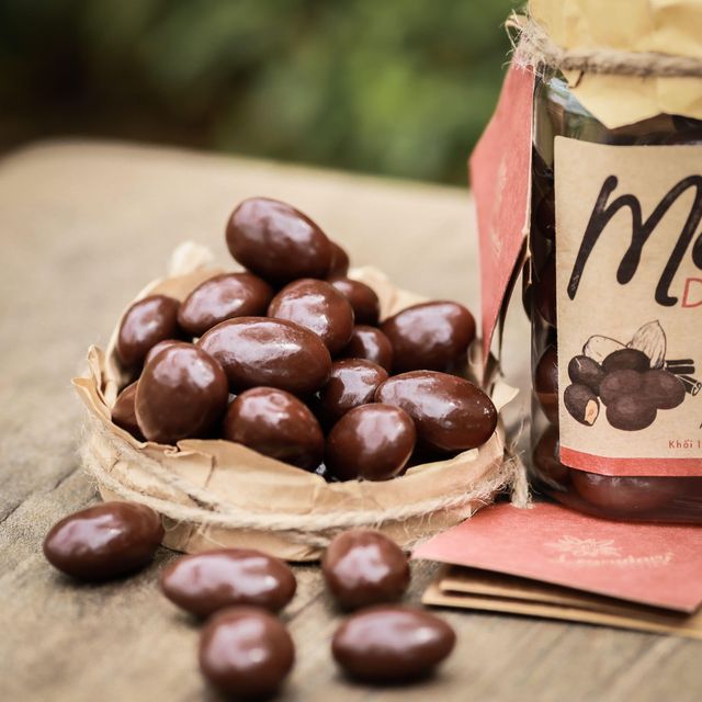 Best Product Dragees Chocolate Naturally Milk Chocolate Candy Covered Almond Nuts with Cinnamon Flavor Made in Viet Nam - Image 3