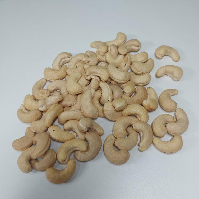 Good price Roasted cashew W180 W240 W320 Raw cashew kernel Salted cashew nuts Nuts - Image 5