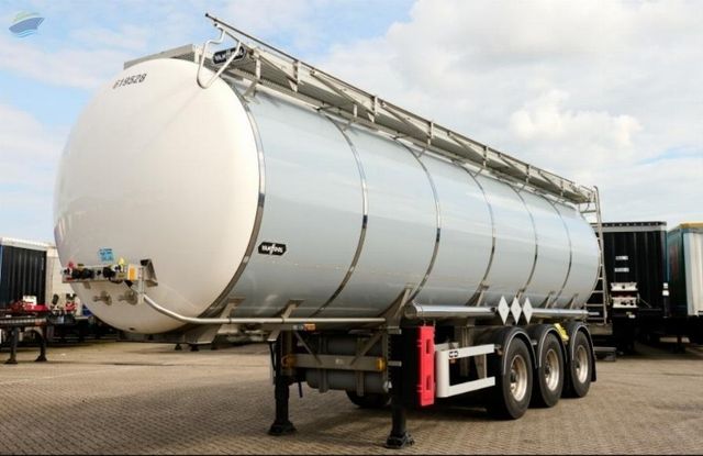 Oil Tankers - Image 1
