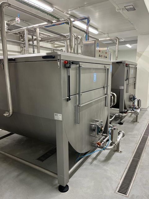 Fat Melting Chamber Capacity 200–1500 L/h Heating Type Autonomous Origin European Continent Maximum Operating Pressure 0.3 Bar - Image 3