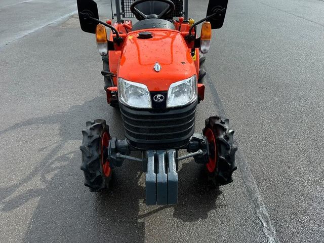 Affordable Mini Kubota B1121 Tractor – Compact, Reliable, and Efficient Farm Tractor Available for Sale - Image 4