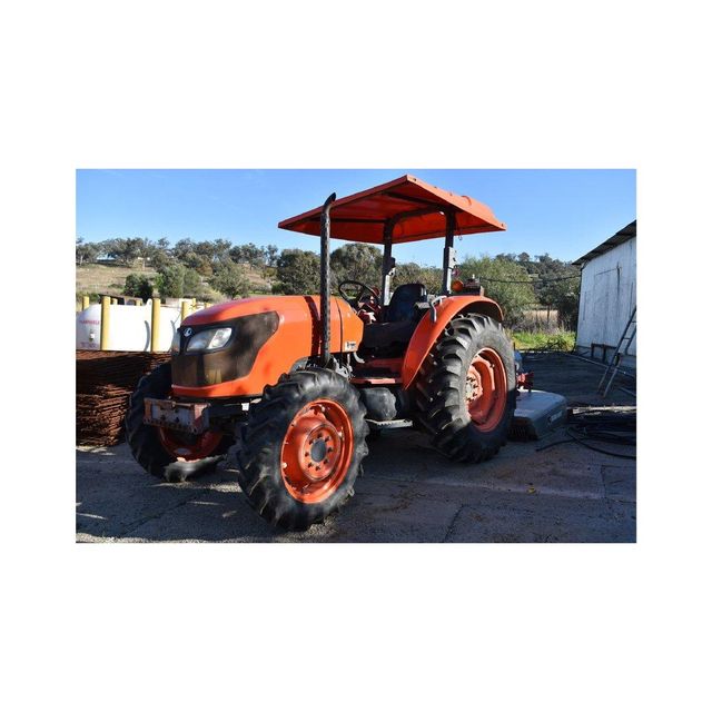 Bulk Kubota Tractor for sale with powerful engine and robust construction for heavy tasks - Image 3