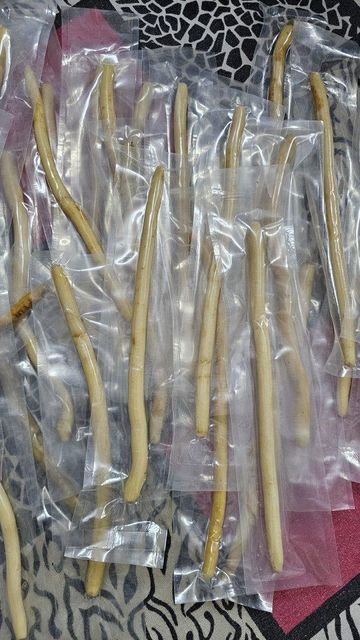 Peelu Miswak Origin India Length 15–18 Cm Diameter 0.8–1.2 Cm Shelf Life 18–24 Months Country Of Origin India Manufacturer Syed Enterprises - Image 2