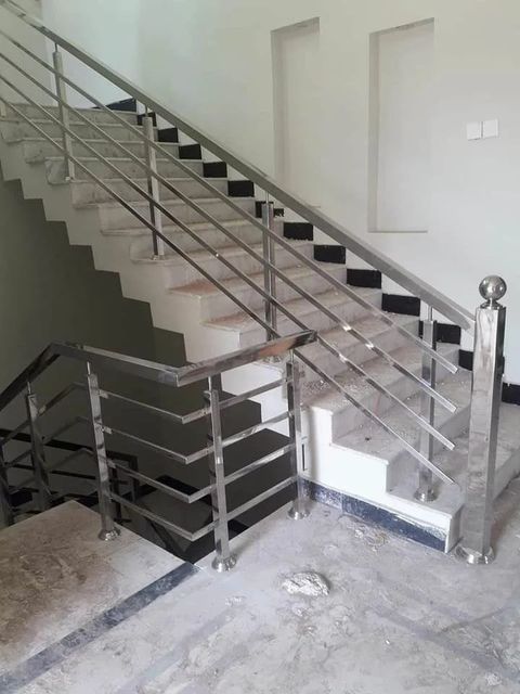 Balcony Stainless Steel Staircase Railing, For Home Design Bar Thickness 3 mm Durability High Position Balcony Material Grade SS - Image 4