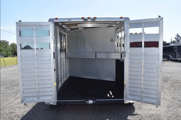 Two Horse Trailers / 2014 Sundowner 2 Horse Gooseneck Trailer - Image 4