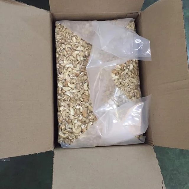 Best Price Cashew nuts W320 W240 kernel ISO HACCP FSI certificated Processing Type Raw Model Number Organic Cashew w240 w320 - Image 4