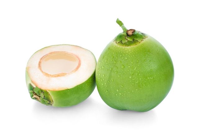Rich in protein Volume 250 to 300 ml Per piece Fresh Young Coconuts With Diamond shape or polish shape - Image 4