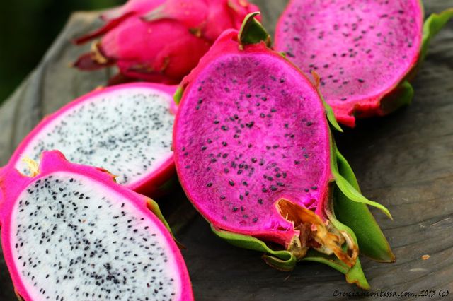 VIETNAMESE RED AND WHITE DRAGON FRUIT - FRESHNESS GUARANTEED - Image 4