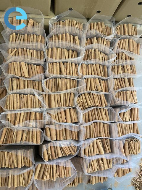 GOOD PRICE CINNAMON STICK YEN BAI VIETNAM CASSIA HOT SALE PRODUCT INDIA ORGANIC SALE IN BULK FOR FOOD - Image 5