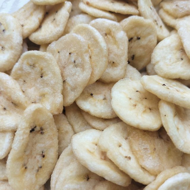 Premium Banana Chips Vacuum Drying Eating Snacks Full of Nutrition Certified ISO HACCP Top Grade Sweet Dried Fruits - Image 5