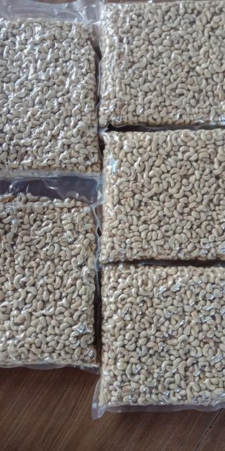 High quality Cashew nuts nuts & kernels for snack origin Vietnam whole cashew nut and tropical fruits vacuum bag - Image 4