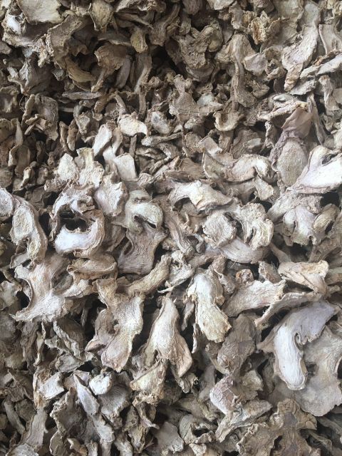 SLICED DRIED GINGER VIETNAM CHEAP PRICE FOR EXPORT IN BULK FACTORY PRICE HOT SALE 2023 ORGANIC – product photo 2, product detail gallery