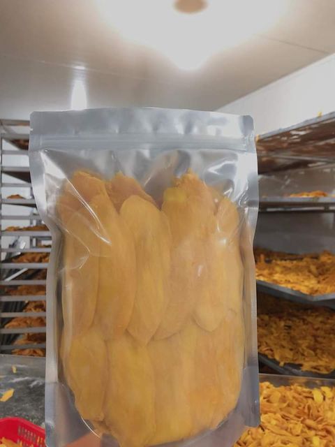 Dried mango slice sweet dried mango yellow color origin Vietnam vacuum packaging dried fruit and vegetable for snack for export - Image 6