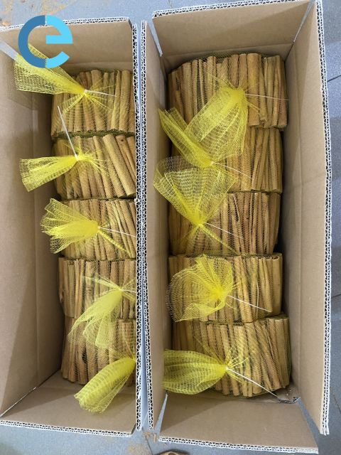 LONG STICK CASSIA CINNAMON YEN BAI VIETNAM FOR FOOD PACKING IN PP BAG FACTORY HOT PRICE NEW SEASON - Image 4